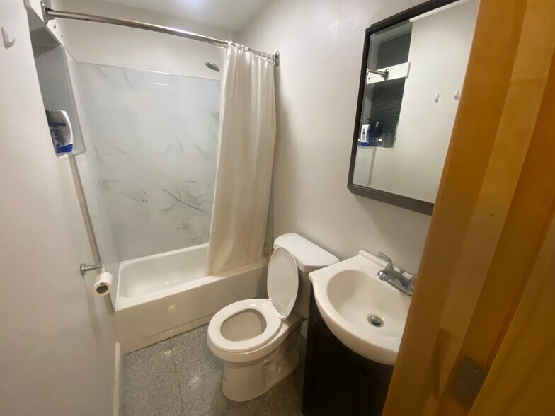 Building Photo - 20 Winthrop St