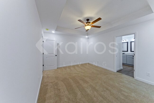Building Photo - 142 Hughes Dr