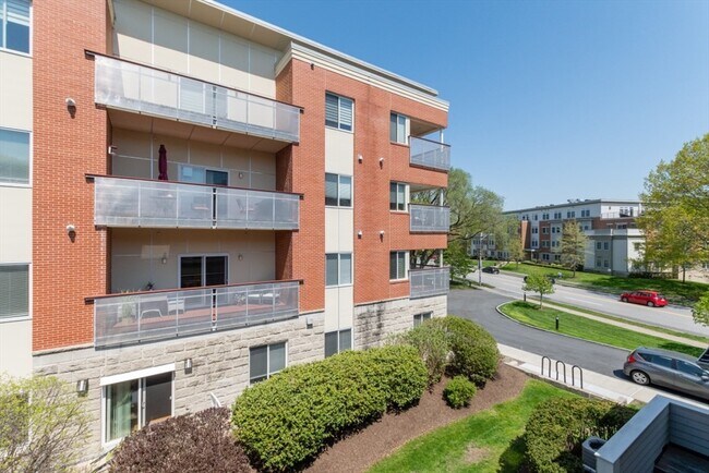 Building Photo - 769 Heath St