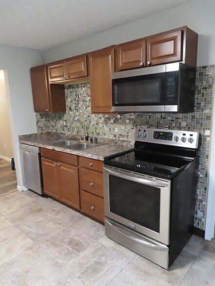 Building Photo - 2750 Arbury Ct