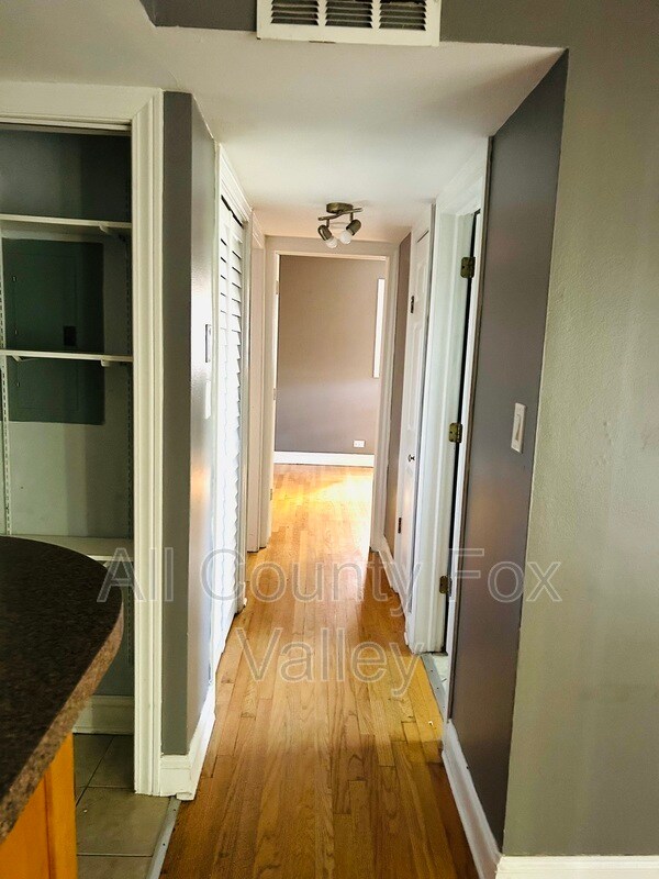 Building Photo - 10117 Old Orchard Ct