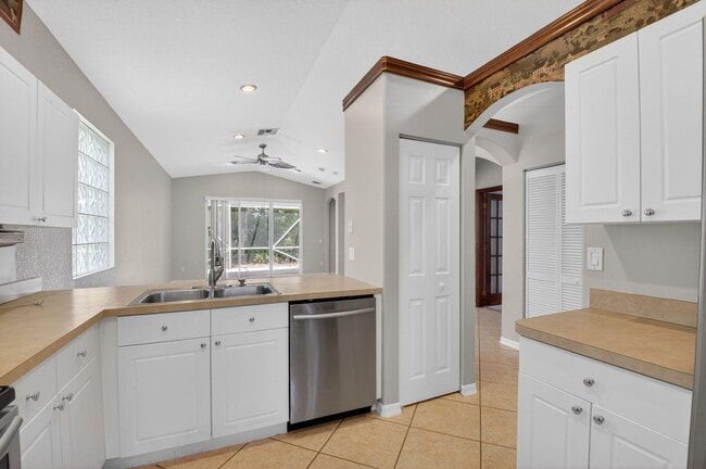 Building Photo - 8451 Siciliano St