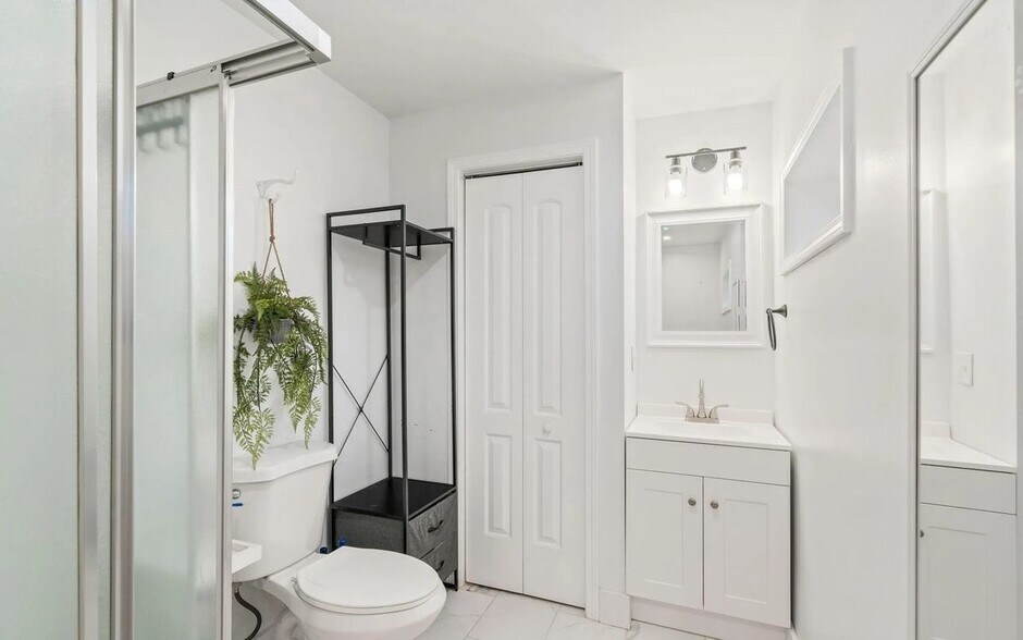 Building Photo - 1712 Cunningham Ln