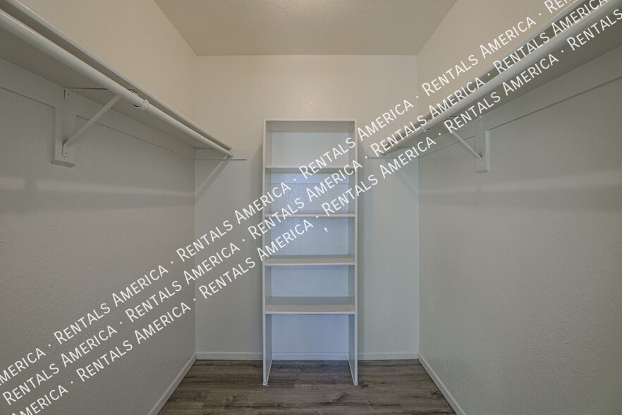 Building Photo - 6480 N 82nd St