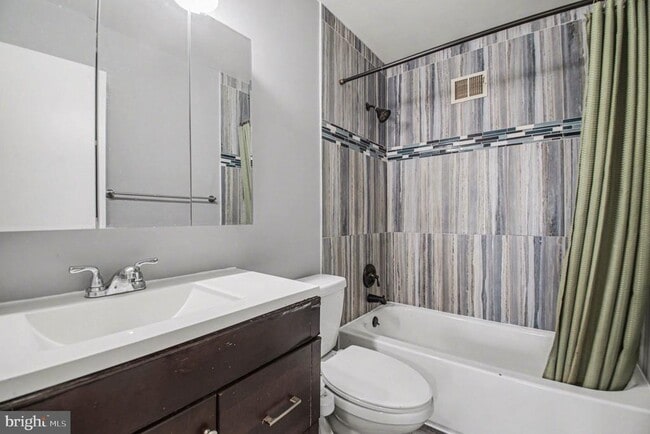 Building Photo - 7207 Jayhawk St