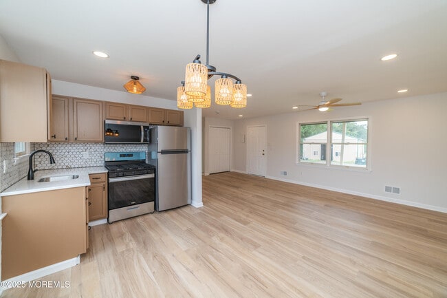 Building Photo - 631 Rte 524