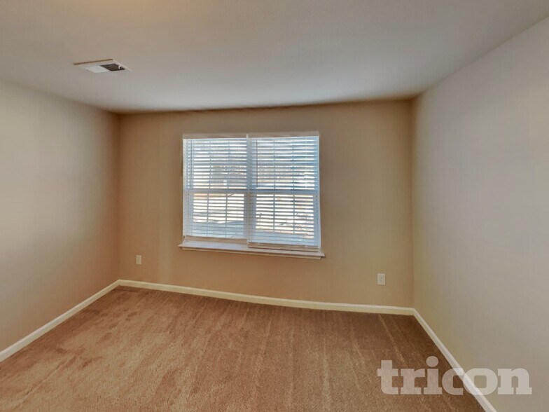 Building Photo - 3418 Anita Glen Dr