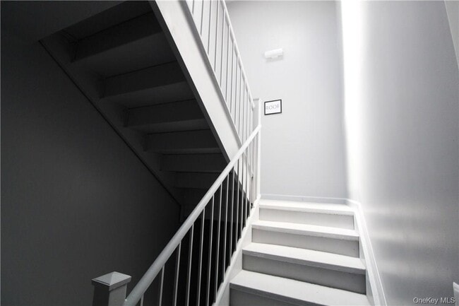 Building Photo - 1355 Plimpton Ave