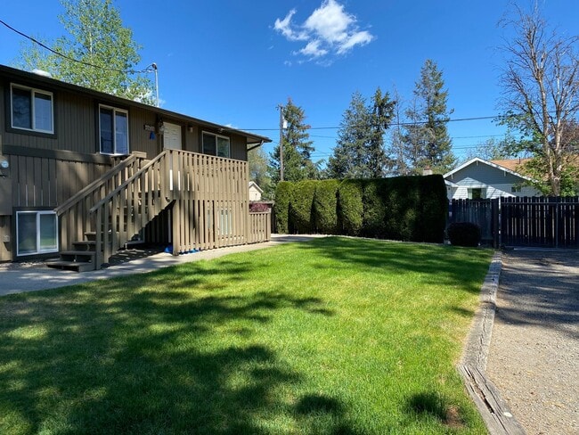 Building Photo - 10622 E 14th Ave