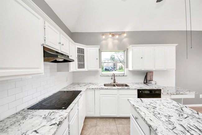 Building Photo - 5723 Whitemills Dr