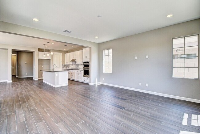 Building Photo - Highly sought neighborhood, stunning home!