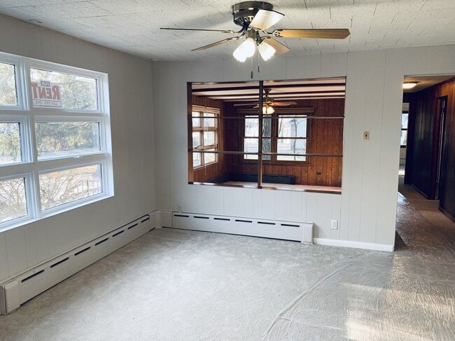 Building Photo - 100 Ash St