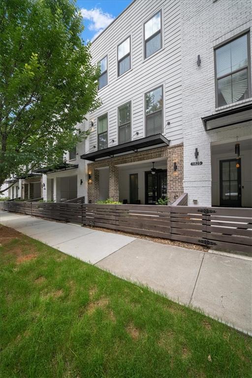 Building Photo - 1829 La Dawn Ln NW