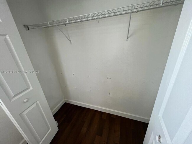 Building Photo - 10983 NW 79th St