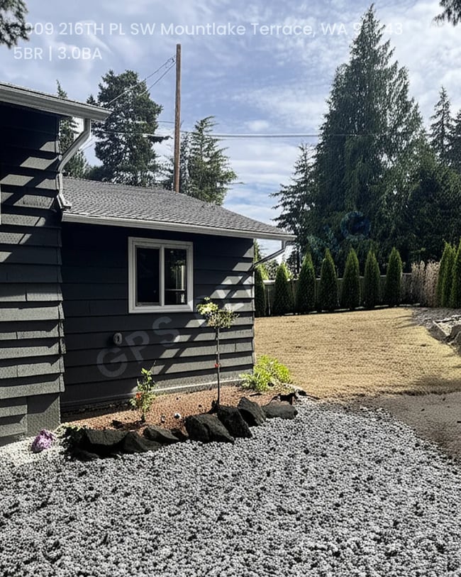 Building Photo - 4909 216th Pl SW