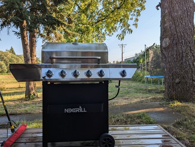 Building Photo - Farm House A