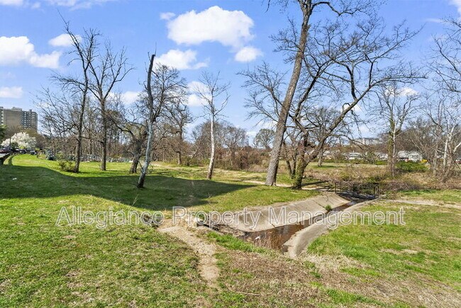 Building Photo - 5340 Holmes Run Pkwy