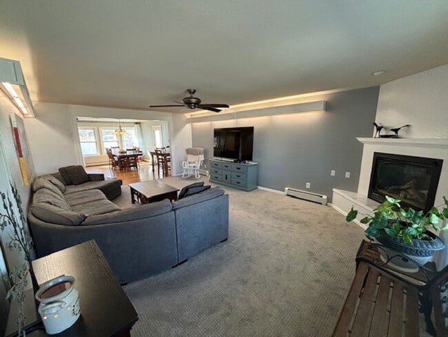 Building Photo - Don't miss this beauty in Fruita CO!