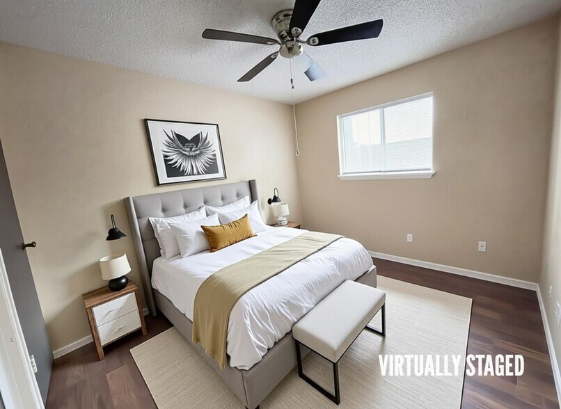 Building Photo - 425 W Avenue C