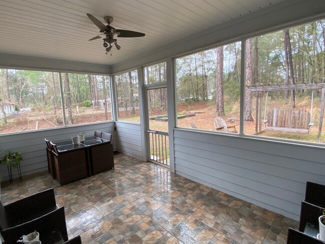 Building Photo - 2814 Melrose Dr