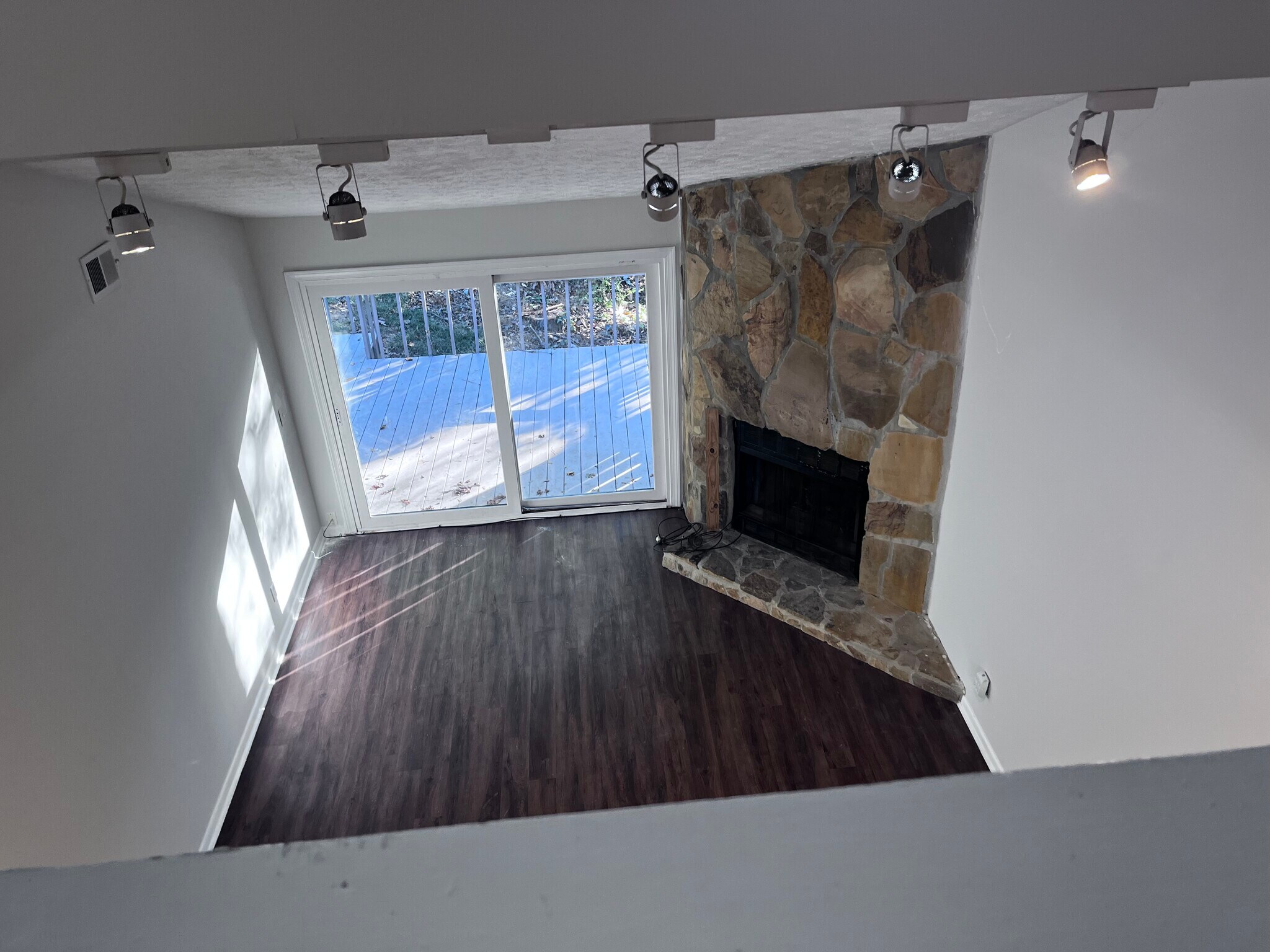 Building Photo - 2288 Paces Ferry Rd SE