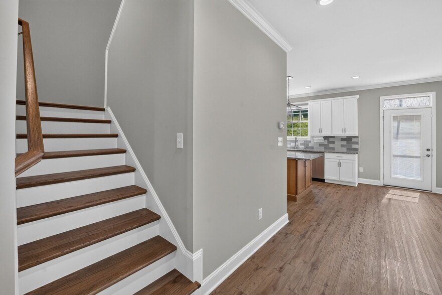 Building Photo - 9809 Foot Path Ln