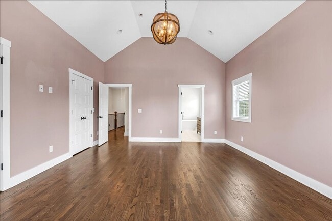 Building Photo - Columbia Avenue Condo