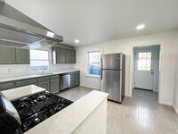 Building Photo - 3509 E 4th St