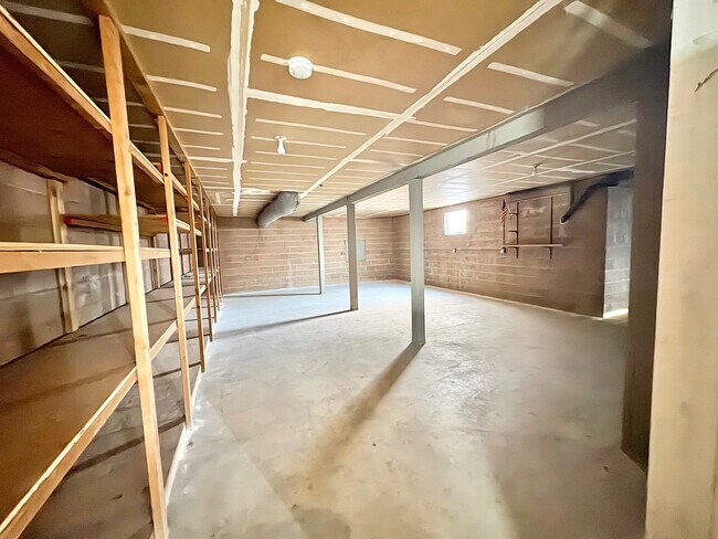 Building Photo - 41181 Wide Awake Ranch Rd