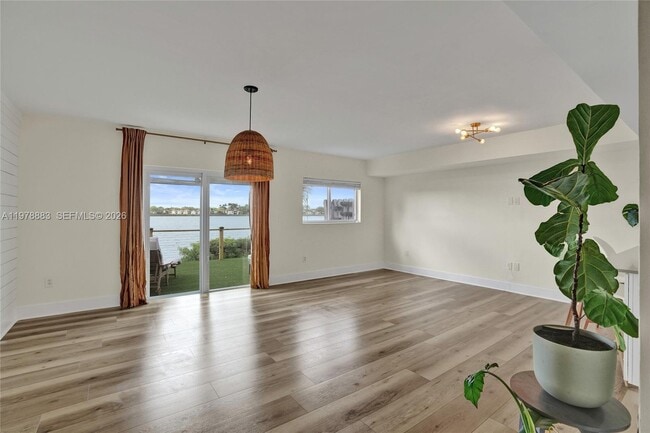 Building Photo - 20822 San Simeon Way