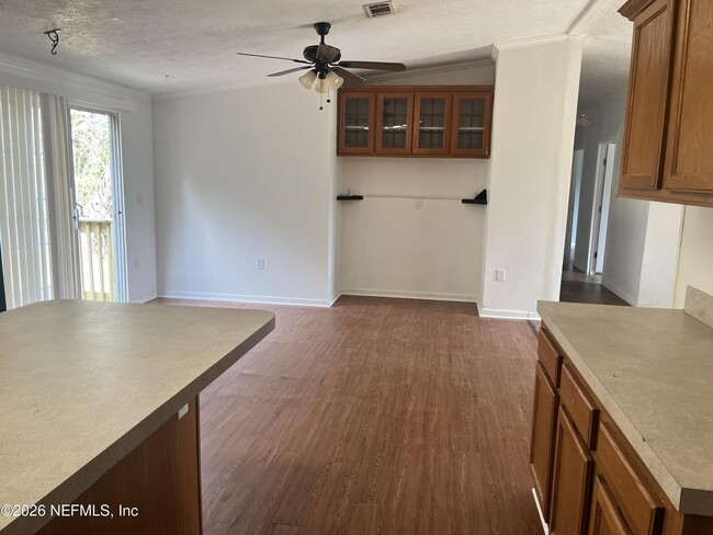 Building Photo - 4670 Calendula Ave