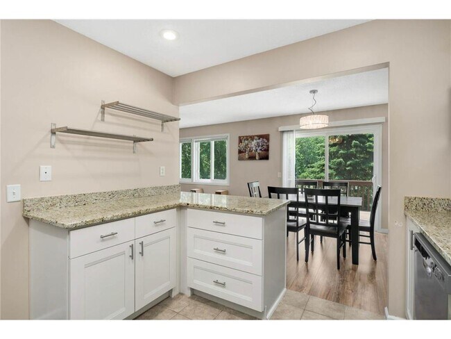 Building Photo - 7300 Stewart Dr