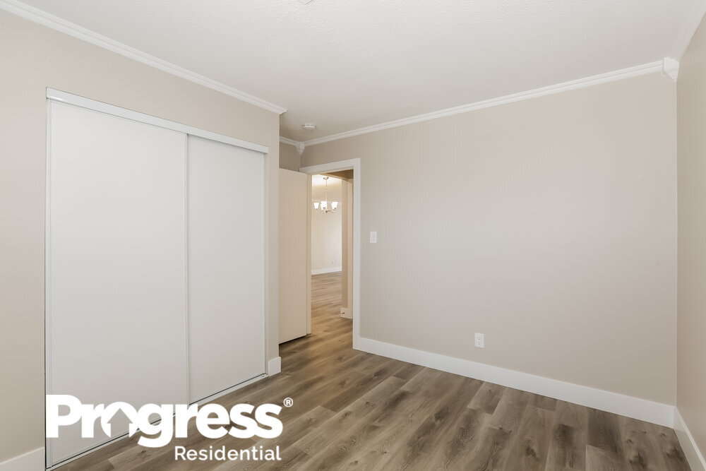 Building Photo - 7700 Blackbird Ave