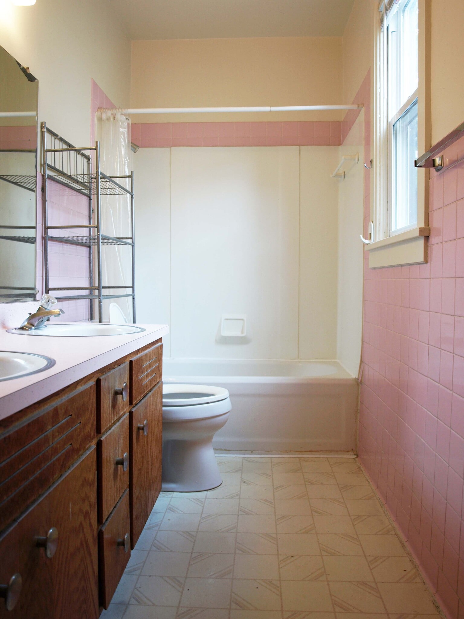 Bathroom - 1935 University Ave