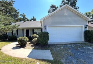 Building Photo - 205 Woodgreen Ln