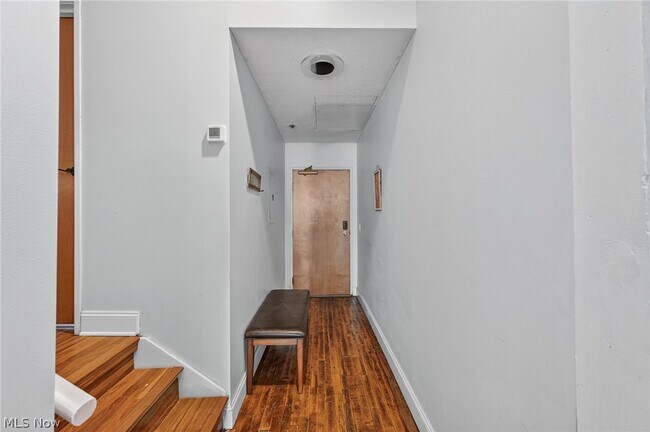 Building Photo - 408 W St Clair Ave