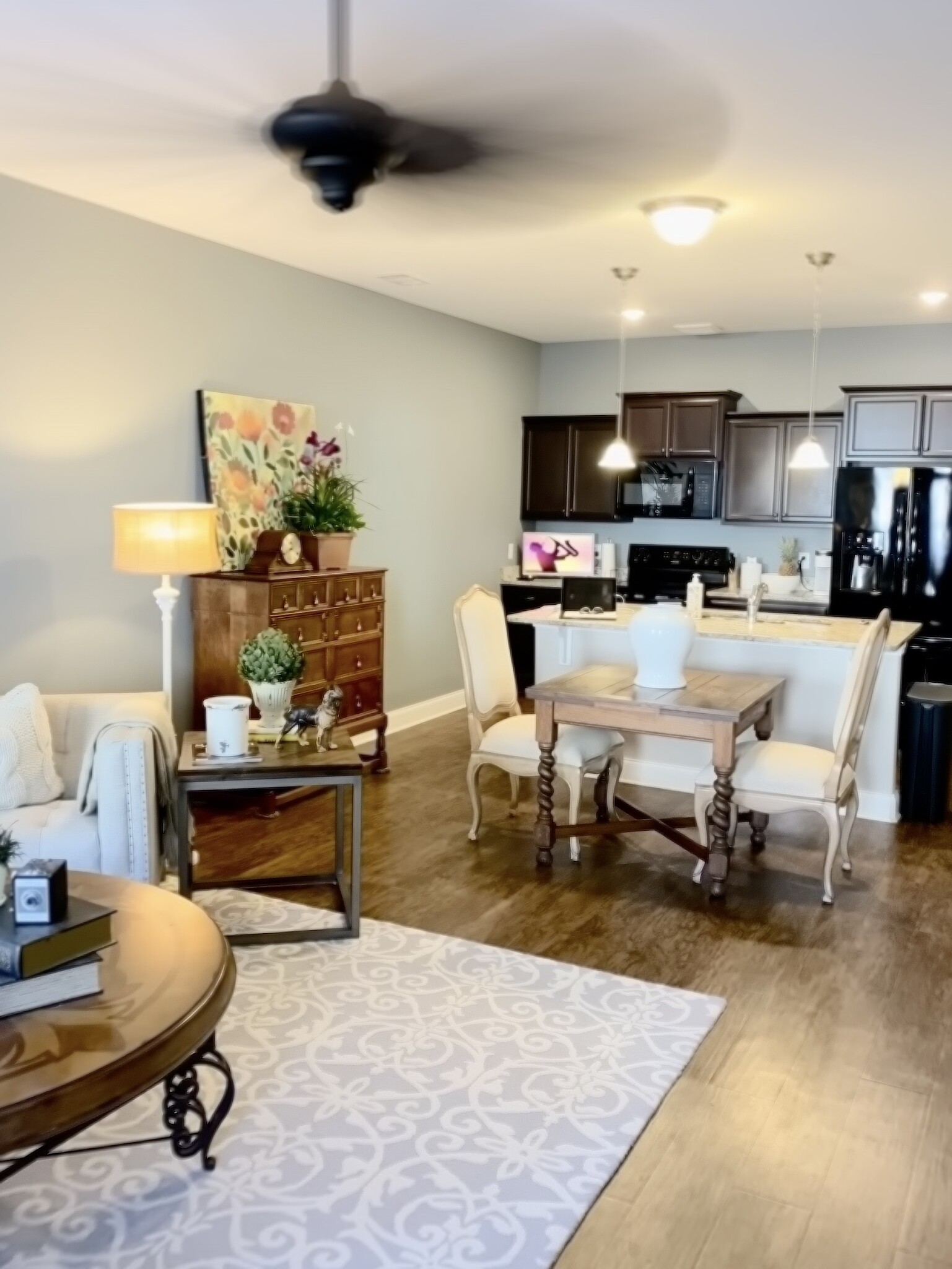 View into Kitchen from living room - 11330 White Bluff Rd