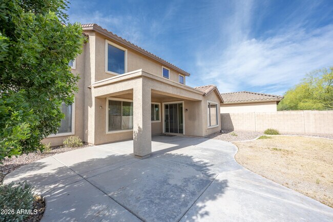 Building Photo - 2023 W Shackleton Dr