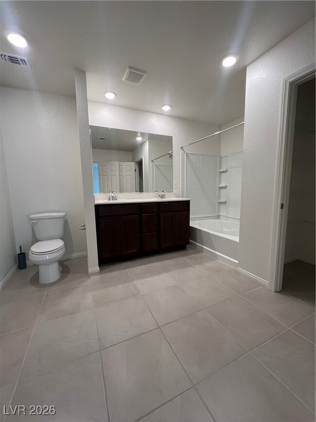 Building Photo - 6869 Calvitero St