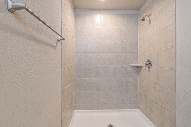 Building Photo - 21540 Rustic Elm Dr