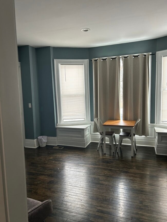 Building Photo - 942 Euclid Ave