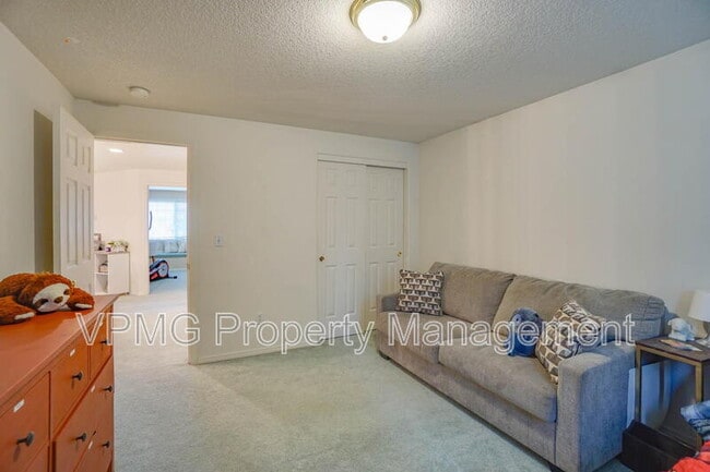 Building Photo - 911 NW 148th St