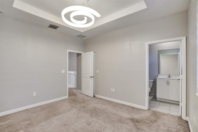 Building Photo - 389 NE 208th Terrace