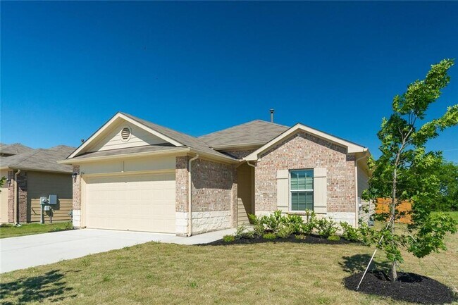 Building Photo - 216 Hess Dr