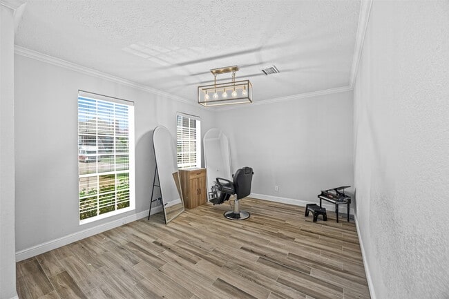 Building Photo - 5702 W Vistaglen Loop