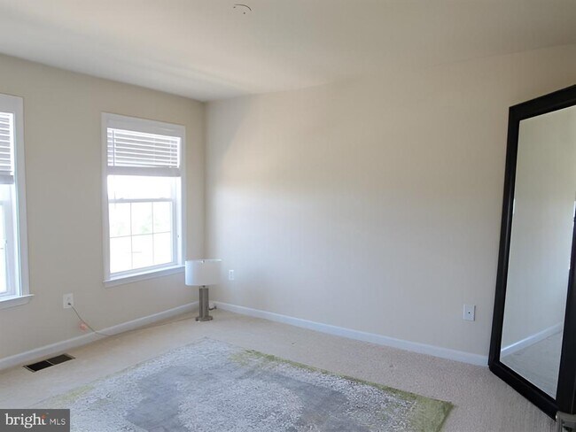 Building Photo - 42581 Sunset Ridge Square