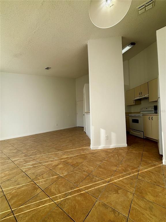 Building Photo - 2504 Woodgate Blvd