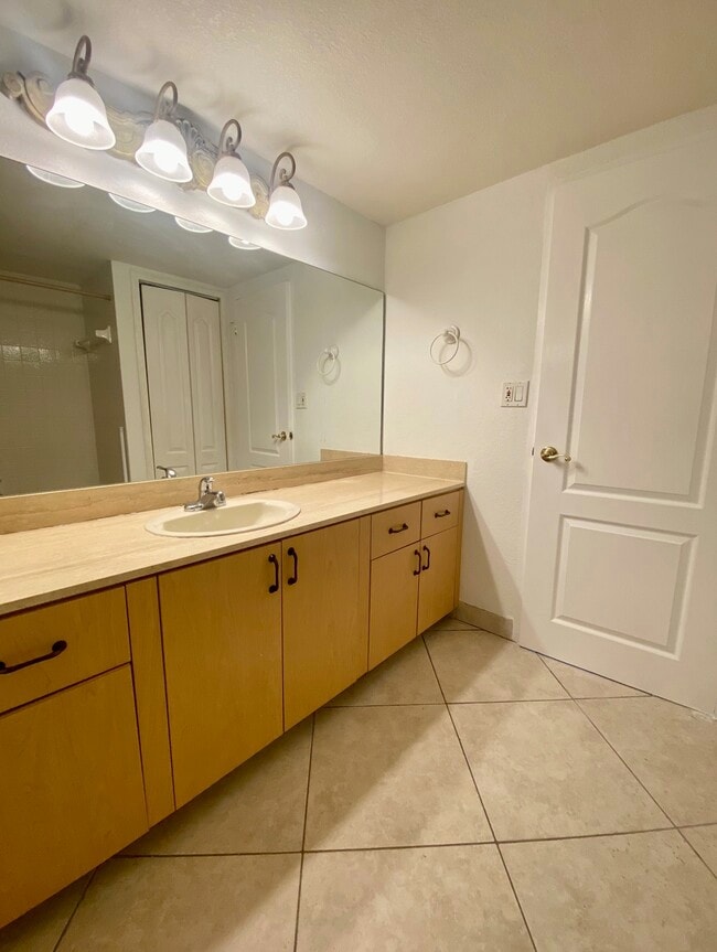 Building Photo - 500 Three Islands Blvd