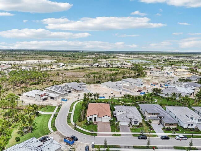 Building Photo - 13621 Le Christine Dr