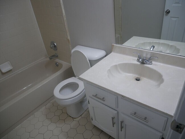 Building Photo - 7609 Clarkfield Pl